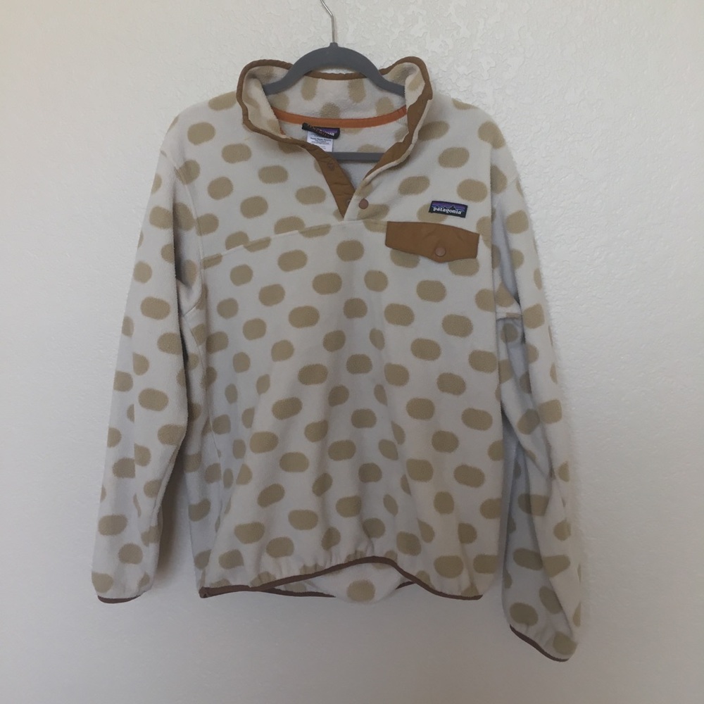 polka dot Patagonia synchilla size L